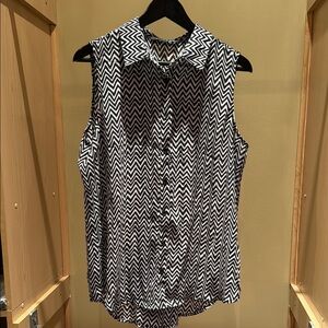 Zac & Rachel Black and White Sleeveless Button Down Top